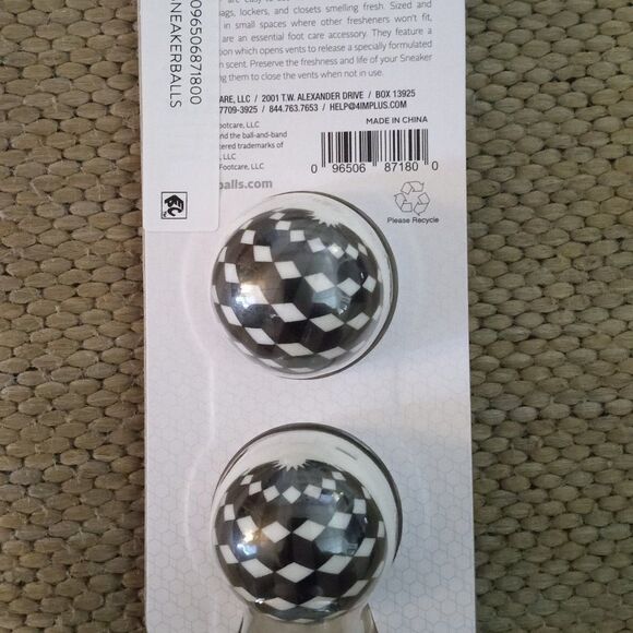Sneaker Ball "Deodorize Shoes, Gym Bags, Lockers" (Fresh Clean Scent) 2pk ~ NEW! - Picture 2 of 4